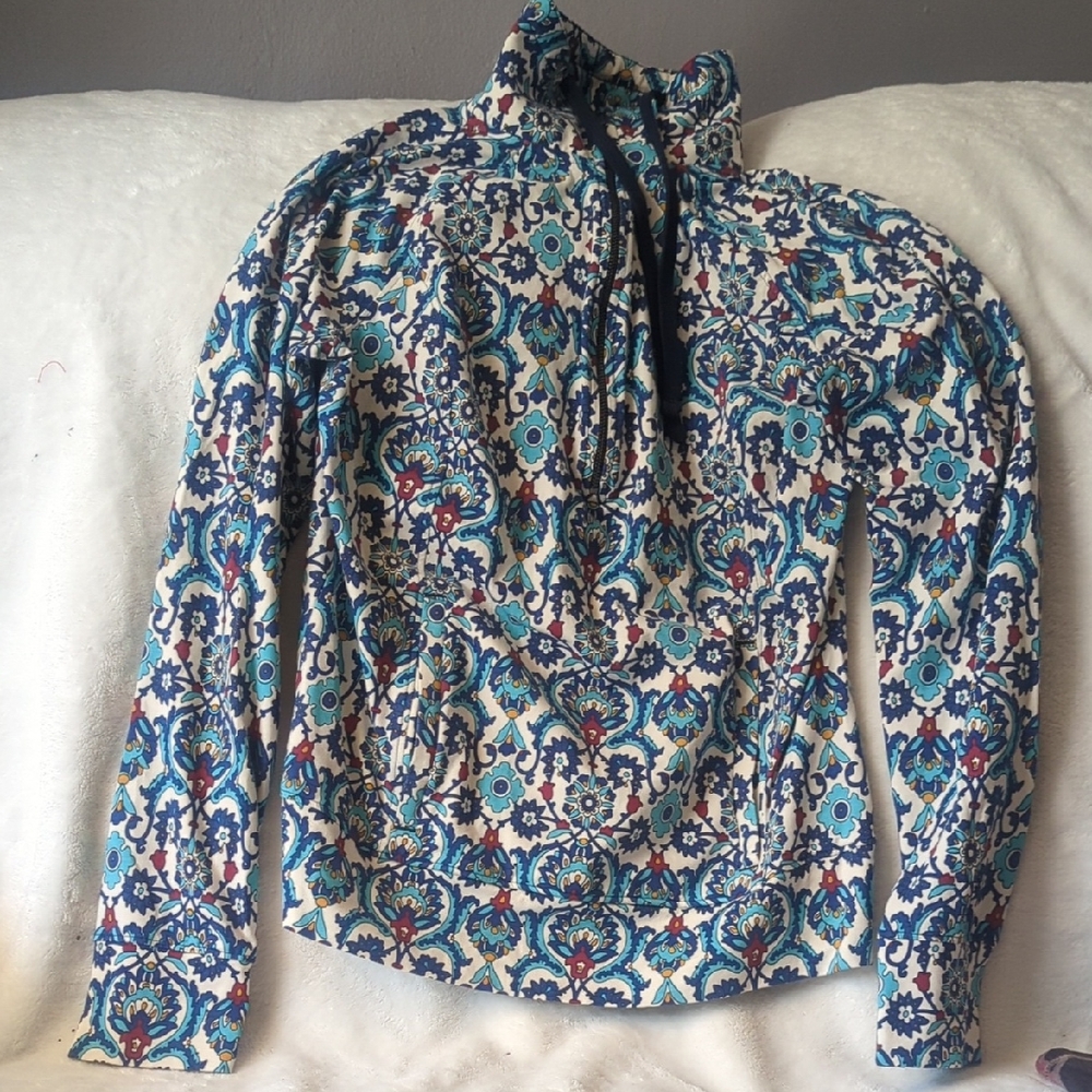 Coolibar Blue and White Patterned Blouse